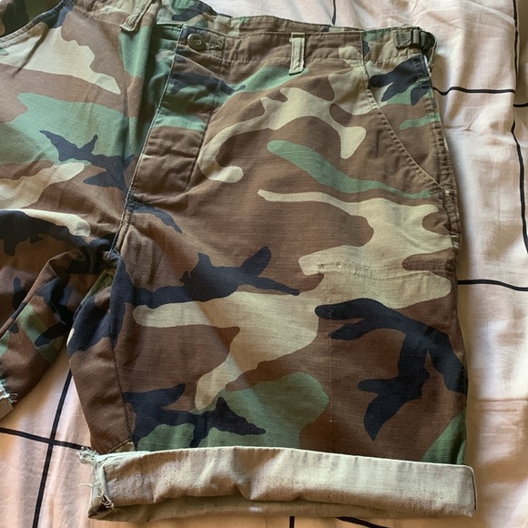 Tailored Camo Shorts Army Fatigue Camouflage - Picture 5 of 8